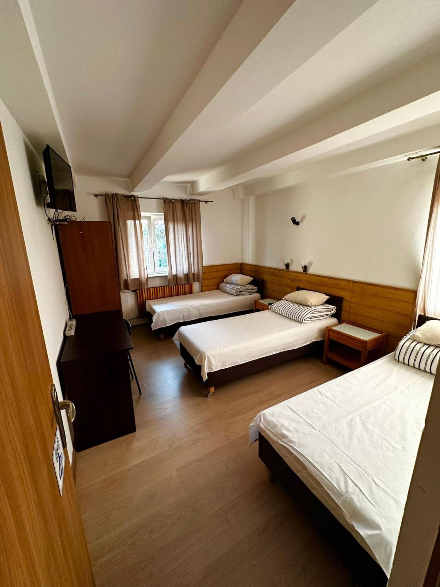 Hostel Tolek وارسو المظهر الخارجي الصورة